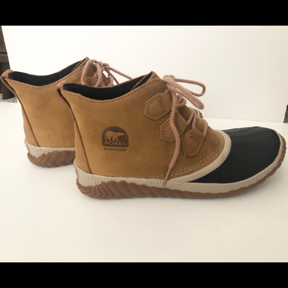Sz8, Like New, Sorel Out & About Rain Snow Boots